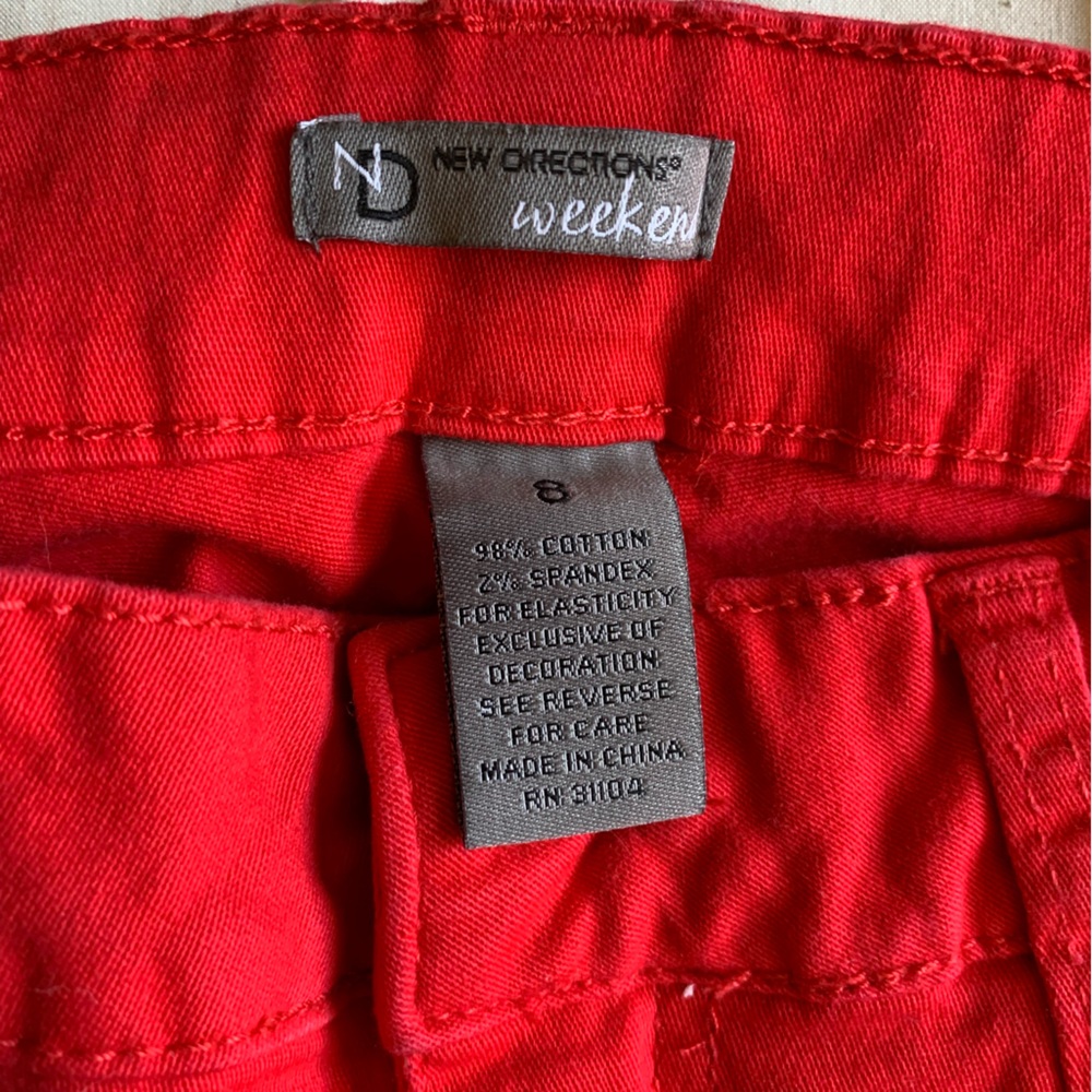 New Directions Red Capris - Picture 4 of 5
